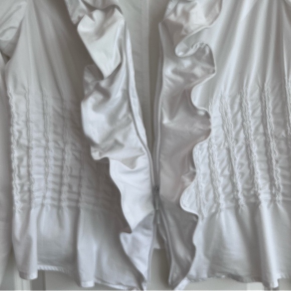 EUC- Samuel Dong- Dbl Zip Smocked Wire Neckline Front Ruffles White Top- M - Picture 8 of 15
